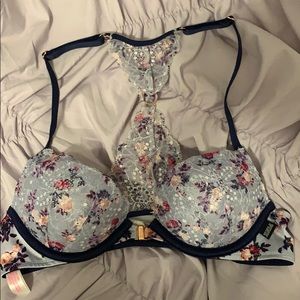 Limited pattern VSPink push-up bra